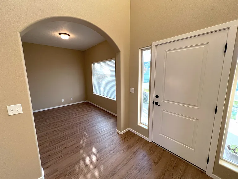 4605 W Magrath Dr — Photo 6