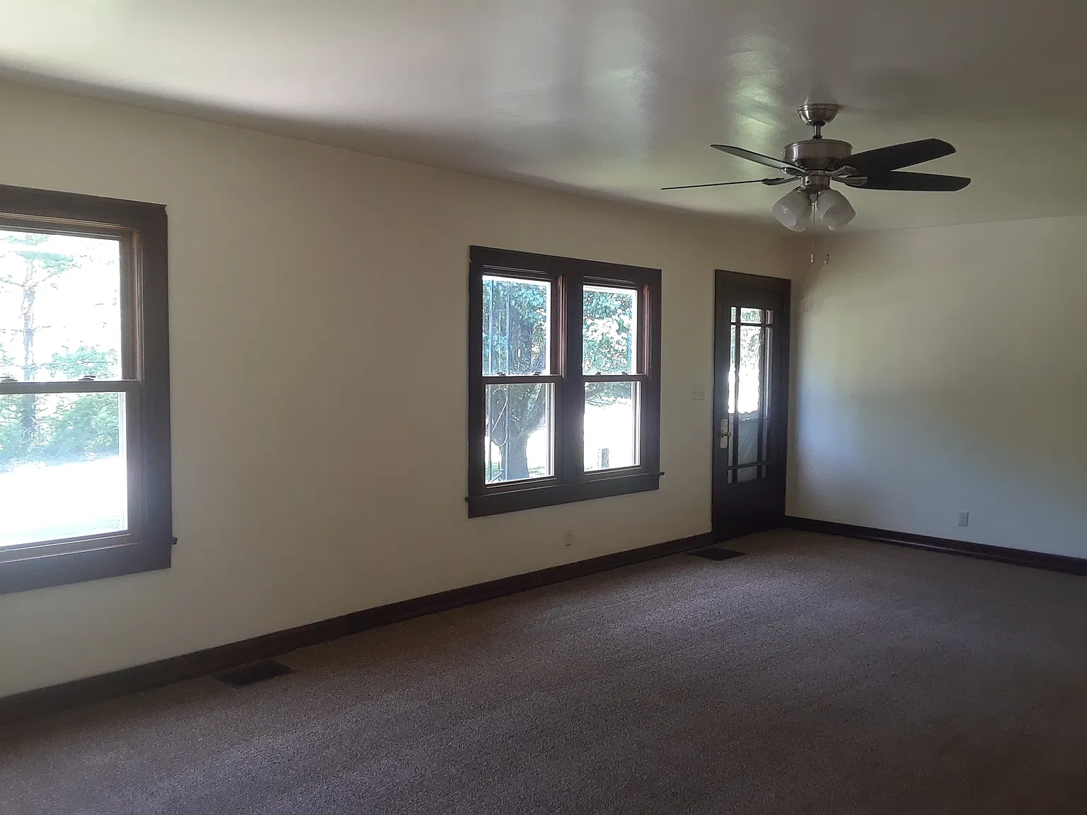 2 bed, 1284 sqft, $1,350 — Photo 2