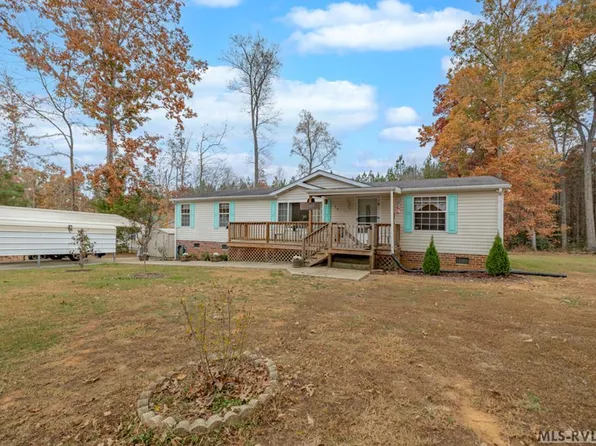 139 Mulberry Ln, Bracey, VA 23919