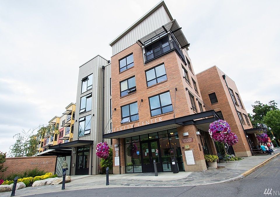 1st image of 210 W Pioneer Ave Unit 216