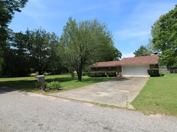 29 Tulip St, Monroeville, AL 36460