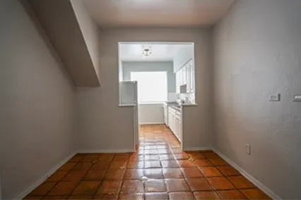 Studio, 600 sqft, $1,850 — Photo 3