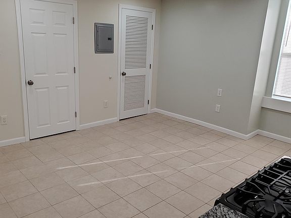 Living Room/Kitchen