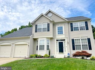 7859 Oxon Ct, White Plains, MD 20695
