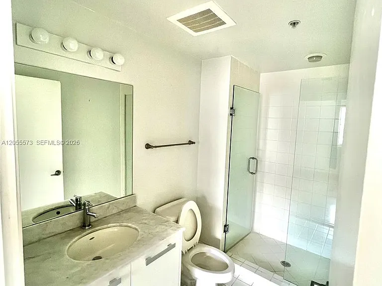 601 NE 36th St #1307 — Photo 9