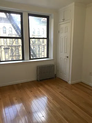 Rented by AD Real Estate Investors | media 29