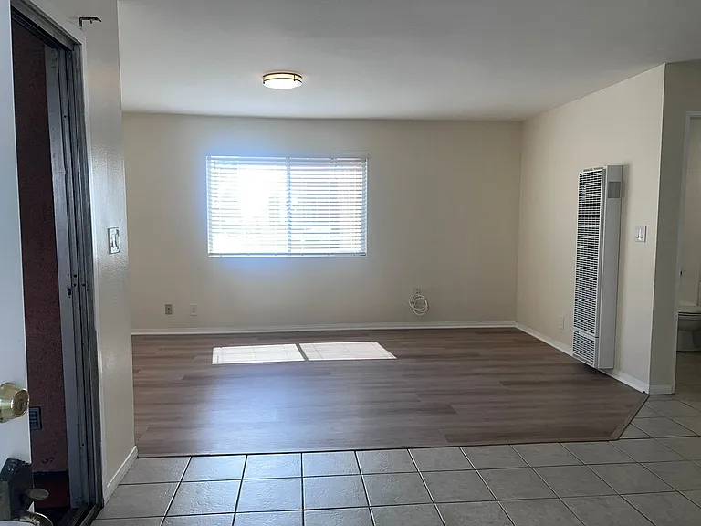 1117 Euclid Ave — Photo 2