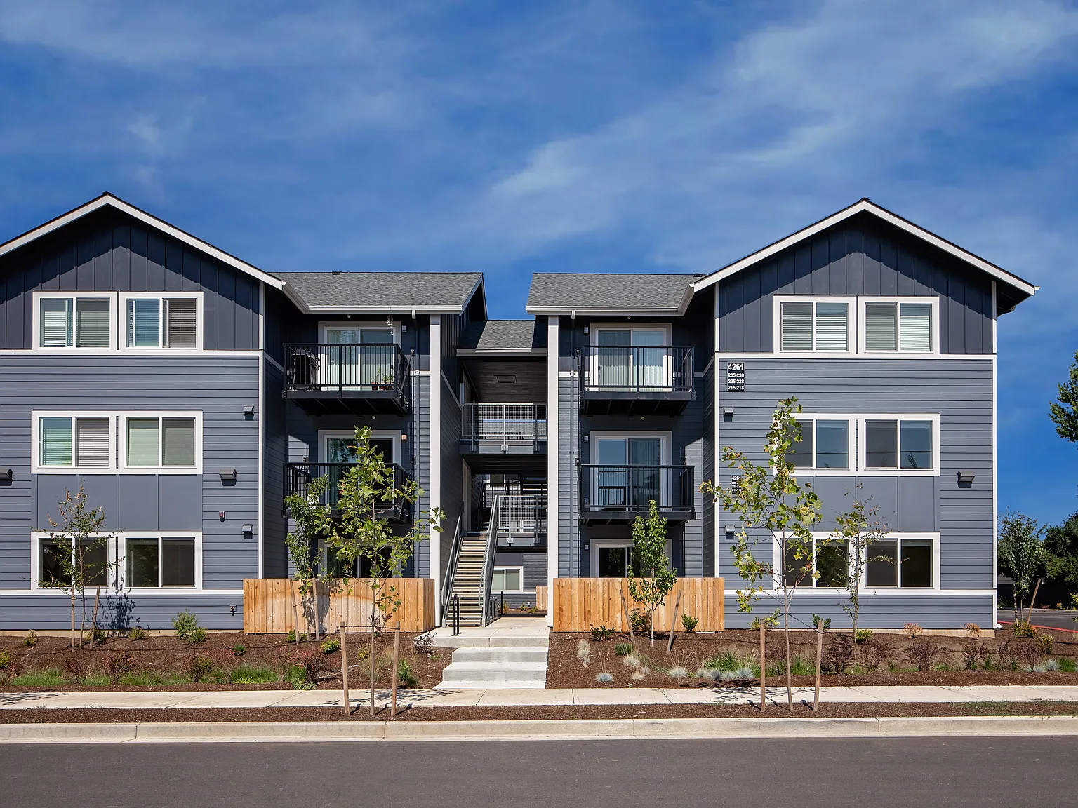 Claxter Crossing Apartments — Photo 1