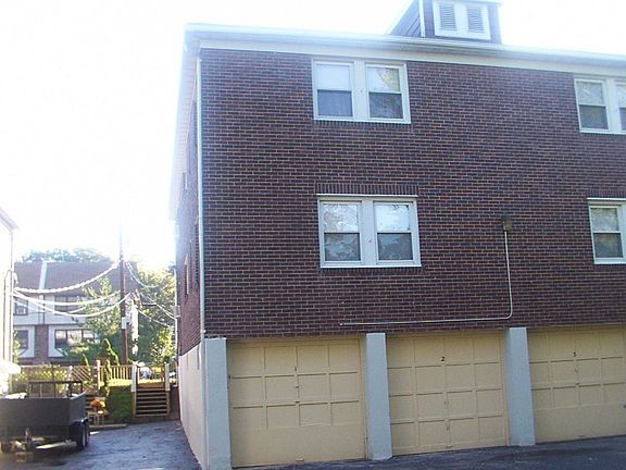 2 Garages