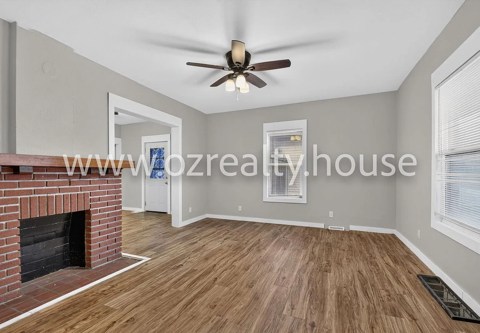 2 bed, 1.0 bath, 1108 sqft, $945 — Photo 3