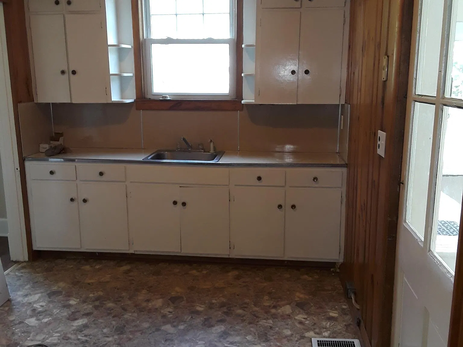 2 bed, 840 sqft, $1,175 — Photo 3