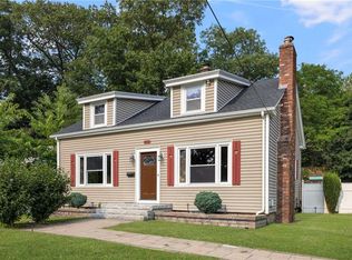 310 Talcott St, Woonsocket, RI 02895