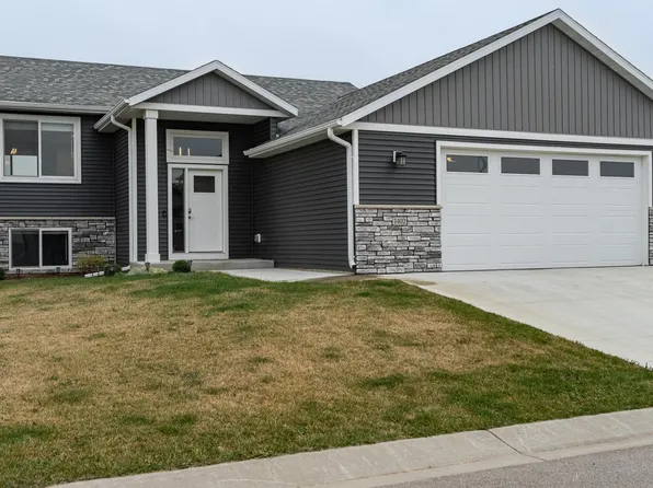 1402 6th Ave SE, Kasson, MN 55944