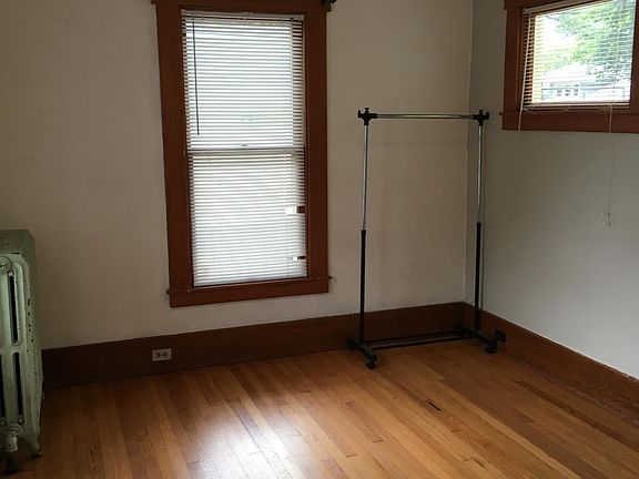 5th image of 1237 Martin Luther King Jr St SE