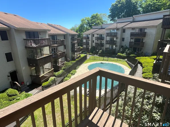 38 Padanaram Avenue #35, Danbury, CT 06811
