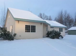 533 E Dolphin Ave, Palmer, AK 99645