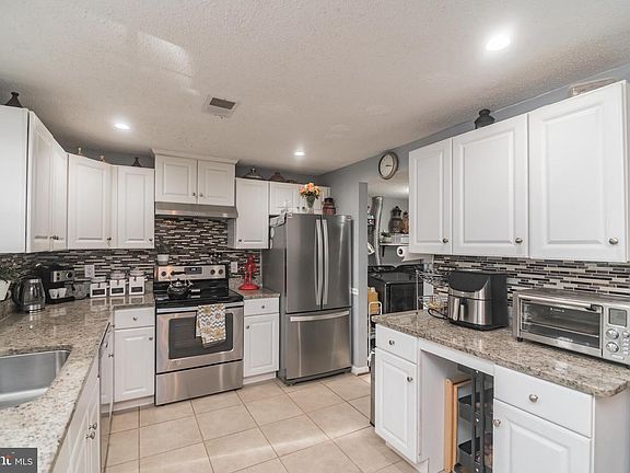 4th image of 3499 Belfry Ln