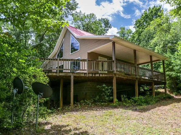 4500 Stiff Knee Dr, Hiawassee, GA 30546