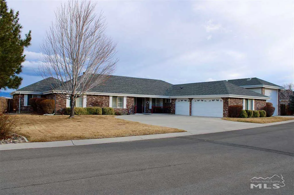 2565 Simons Ct photo 1