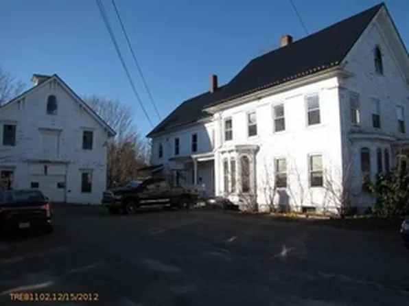 102 Highland Ave, Gardiner, ME 04345