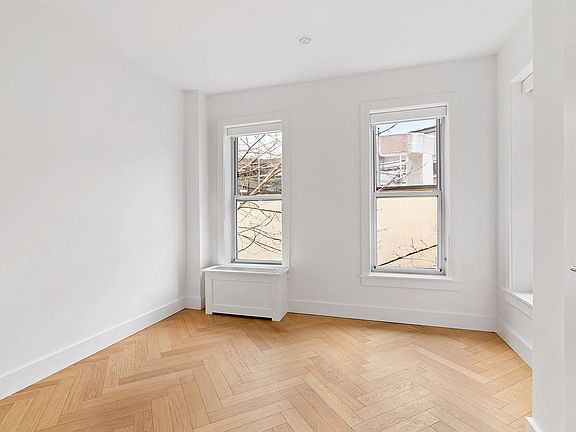 4th image of 427 Dean St APT 7