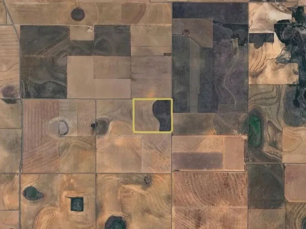 E/pt Ne/4 Sec 8 El Rr W/pt Nw/4 Sec #7, Wilson, TX 79381