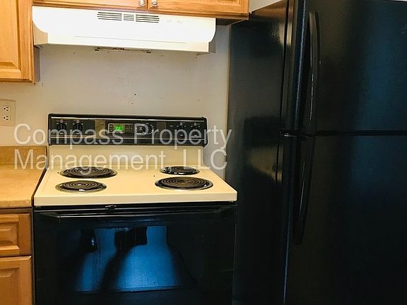 3rd image of 32 N 3rd Ave APT 1