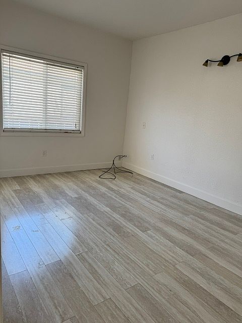1st image of 407 California St