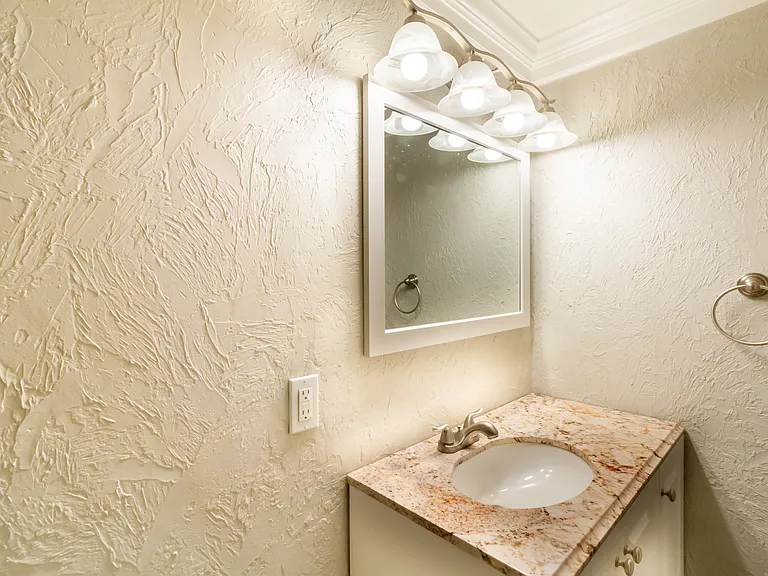 5410 Wellesley Ave #5 — Photo 9