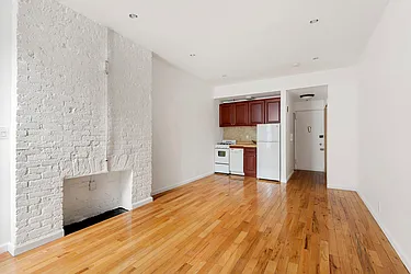 Rented by Susan J. Conaway, LREB