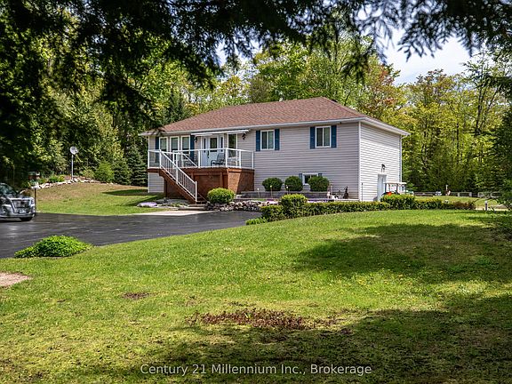 2nd image of 31 Hemlock Rd