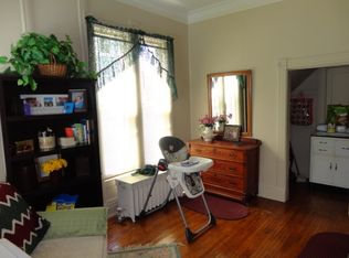 221 5th St APT 3, Baraboo, WI 53913