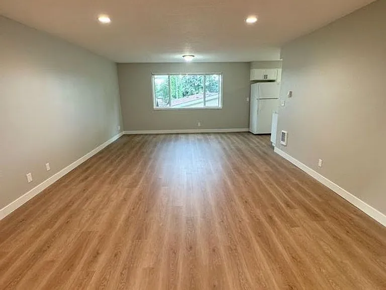 3287 SE Maple St — Photo 4