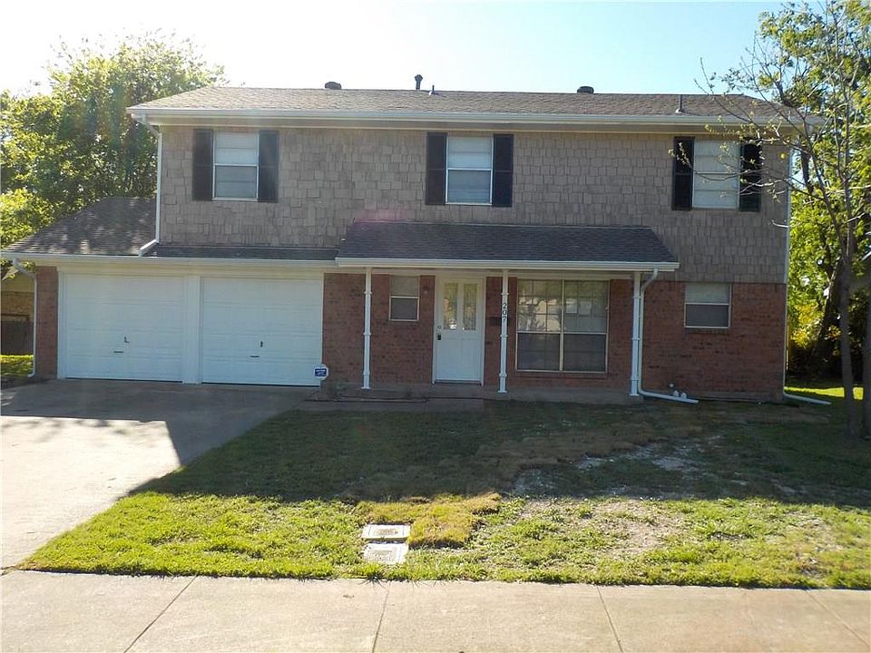 1st image of 207 Tanglewood Dr