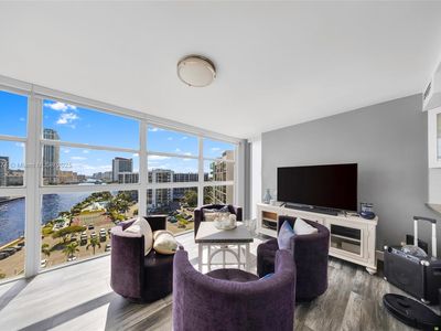 400 Leslie Dr APT 1014, Hallandale Beach, FL, 33009