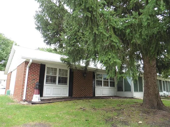 976A Aberdeen Dr photo 1