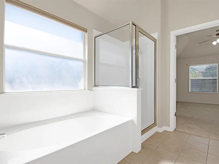 3300 Winding Shore Ln — Photo 18