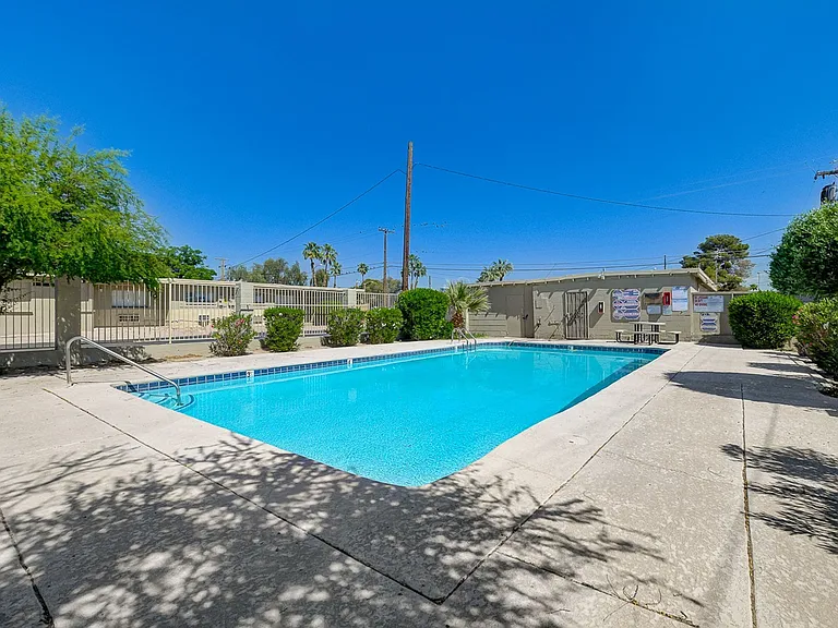 Campus Crossing, Apartments For Rent in Las Vegas