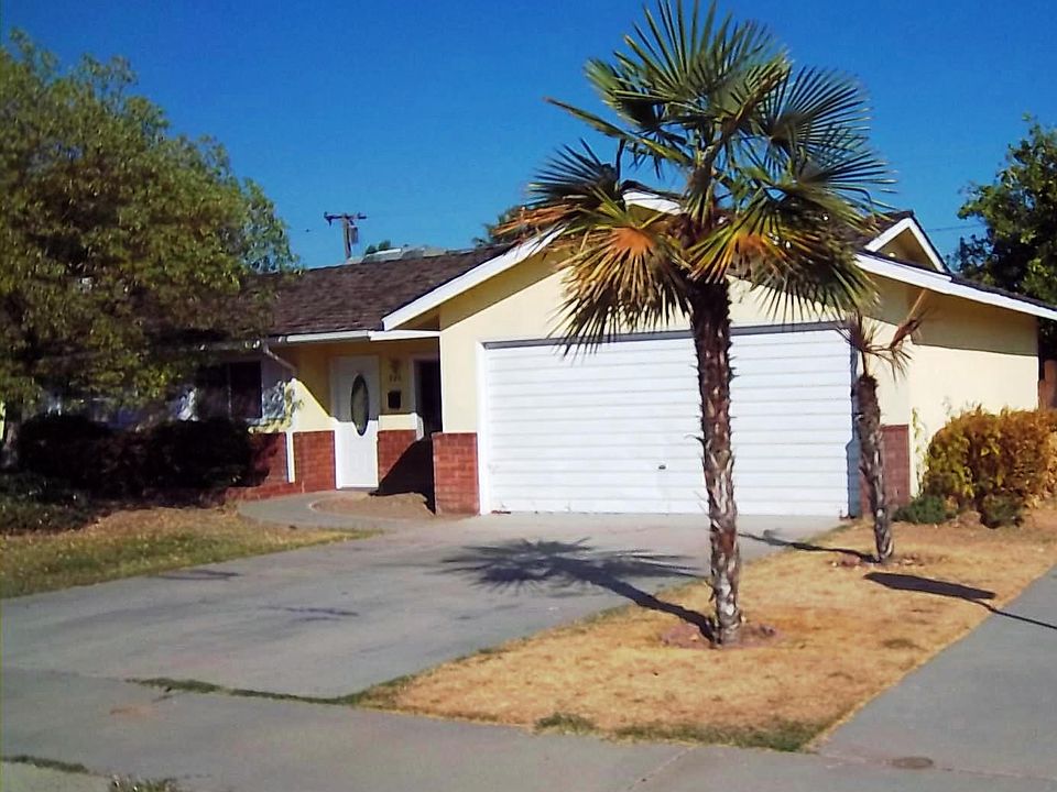 2nd image of 204 E Leland Way