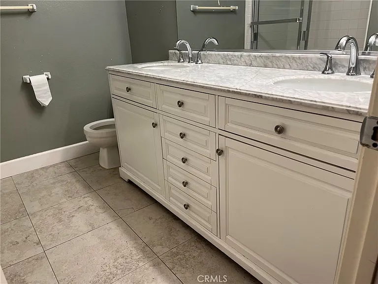 24305 Airporter Way — Photo 10