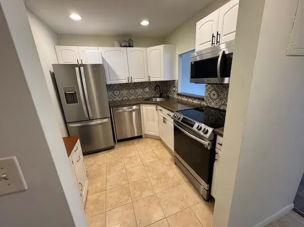 (undisclosed Address), North Lauderdale, FL 33068