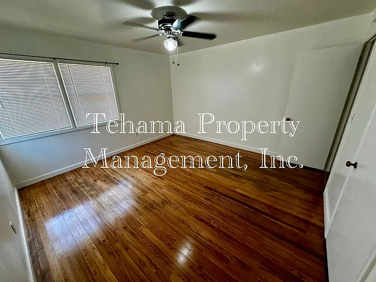 13650 Saint Marys Ave — Photo 8