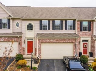298 Maple Ridge Dr, Canonsburg, PA 15317