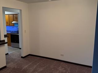 1709 Nelson Rd APT 9, New Lenox, IL 60451