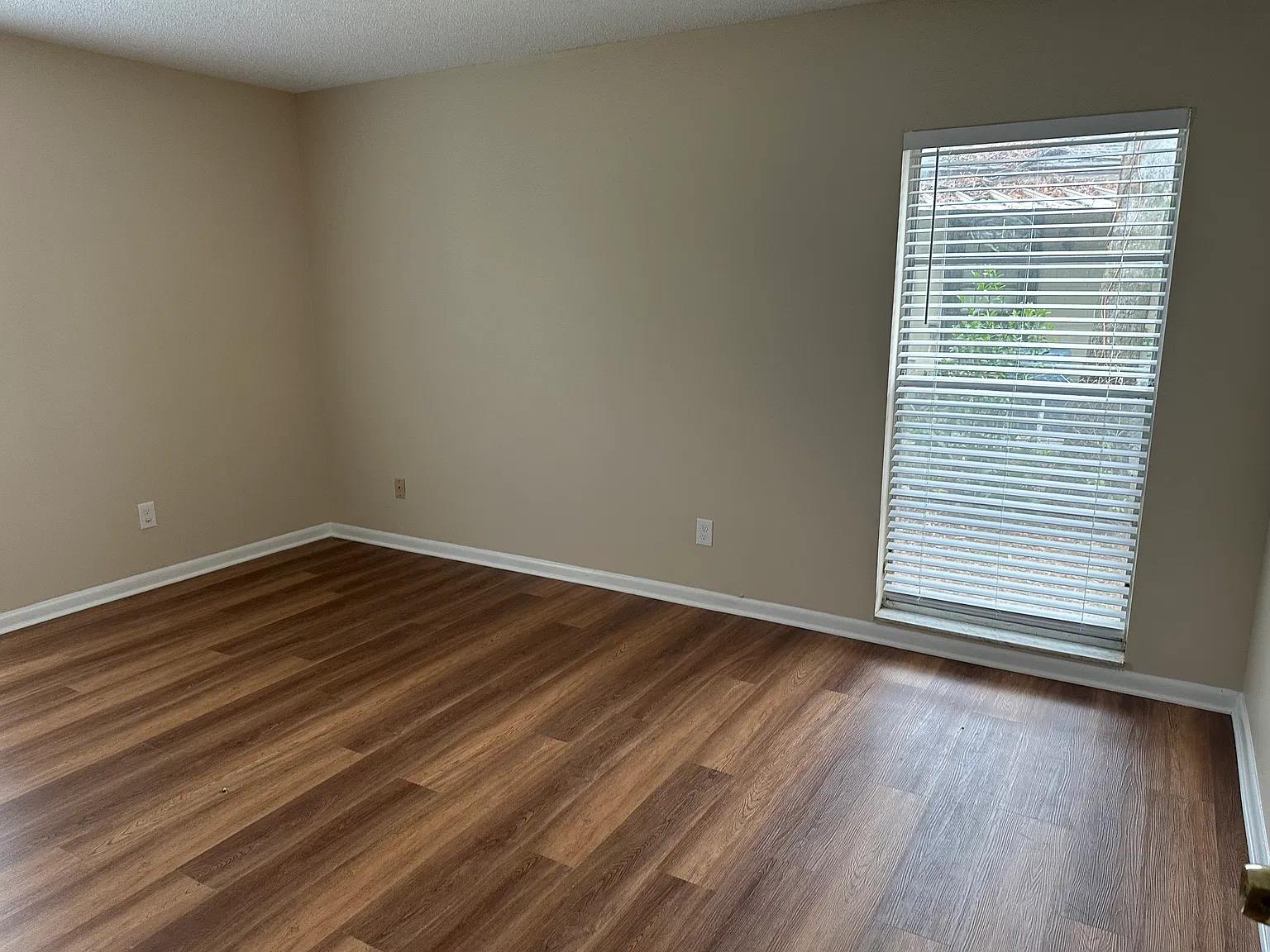 3 bed, 1509 sqft, $2,500 — Photo 2