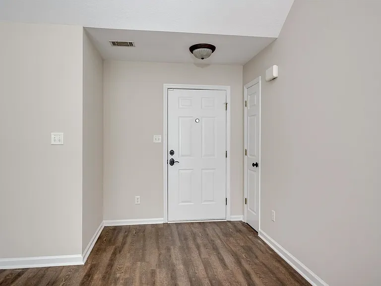 4557 Country Glen Cir — Photo 11