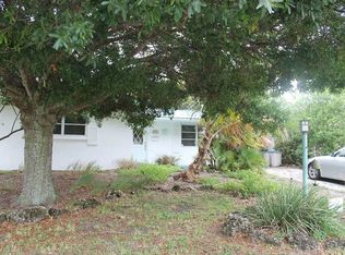 8690 NW 11th St, Pembroke Pines, FL 33024