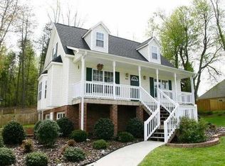 940 Winterside Ln, Winston Salem, NC 27107