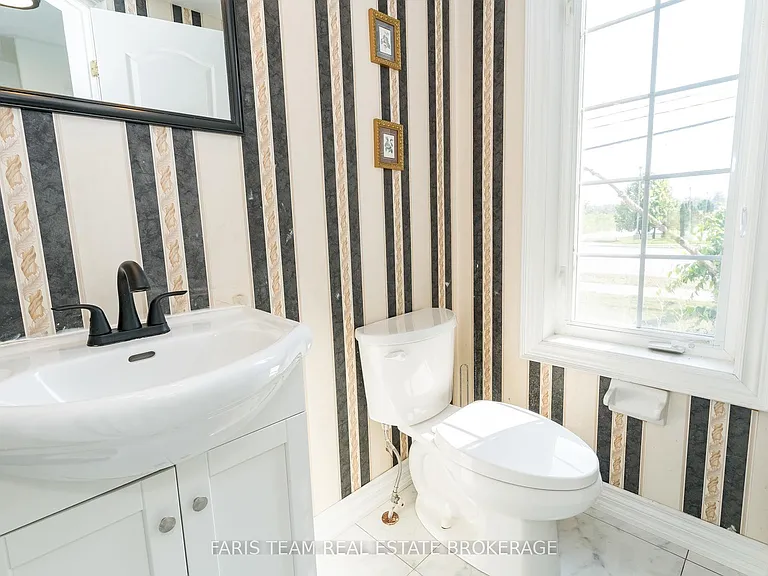 2 Vanessa Dr — Photo 15