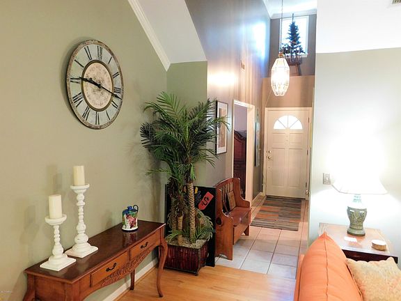4th image of 15 Wildwood Lane